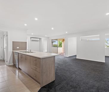 Spacious 4‑Bedroom Family Home in Prime East Maitland Location - Photo 4