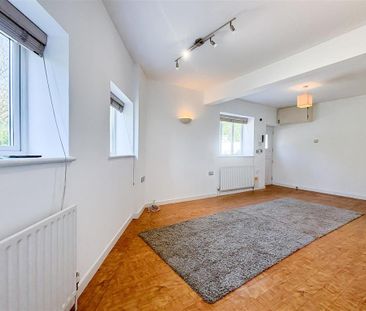 2 bedroom cottage to rent - Photo 3