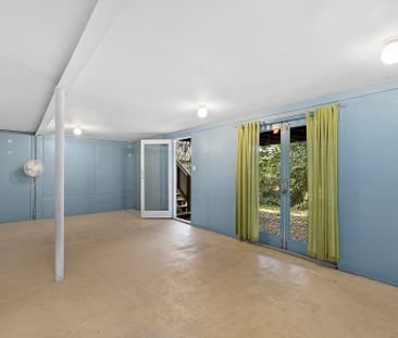 STEP RIGHT INTO FAMILY SPACE - Photo 5