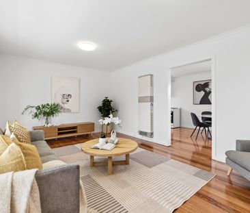 Charming 3-Bedroom Family Home - Prime Location Near Park, Schools ... - Photo 4