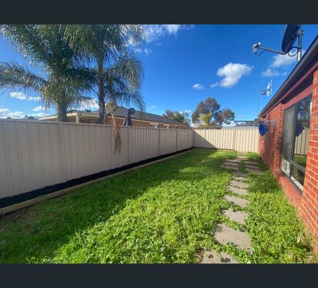 4 Cezanne Drive, Shepparton, Vic 3630 - Photo 1