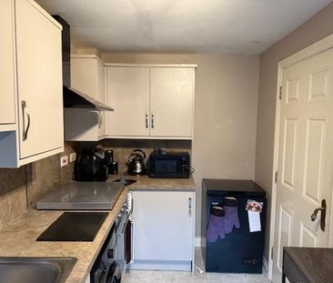4 bedroom terraced house to rent - Photo 5