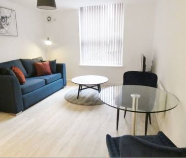 Cross Street , - Photo 4