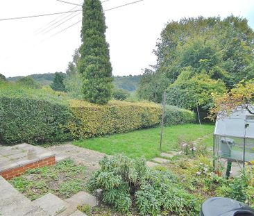 4 bedroom semi-detached house to rent - Photo 5