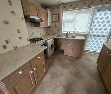 Spenser Avenue - Photo 5