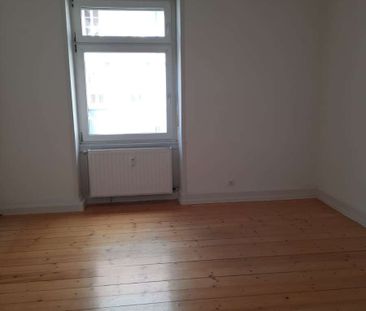 3 Zimmer-Altbauwohnung mit Balkon in der Innenstadt - Foto 4