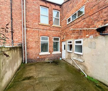 2 bedroom terraced house to rent - Photo 5