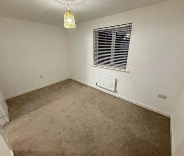 2 bedroom semi-detached house to rent - Photo 3