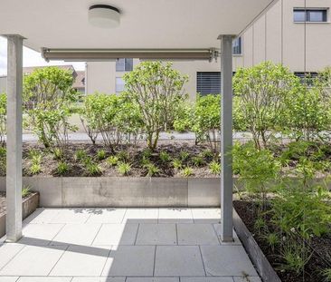 Moderne 3,5-Zimmer-Wohnung mit Gartensitzplatz - Foto 3