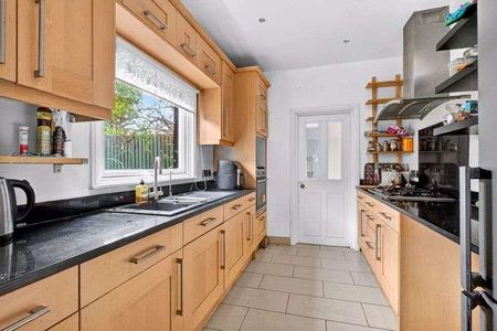 Field Common Lane, Walton-on-thames, KT12 - Photo 4