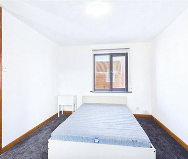 2 bedroom property to rent - Photo 4