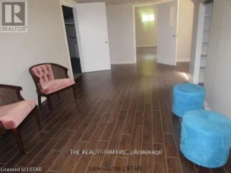 683 FANSHAWE PARK ROAD E - Photo 3