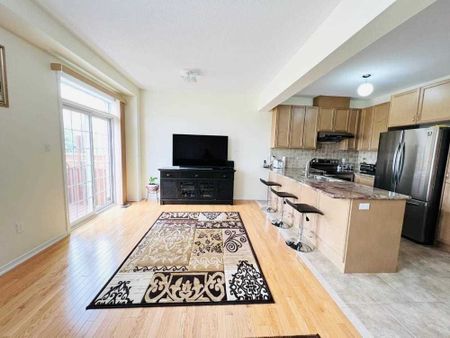 For Lease - 19 Sussexvale Drive, Brampton, Ontario - Photo 5