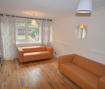 3 bedroom flat to rent - Photo 1