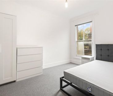 3 bedroom apartment to rent - Photo 3