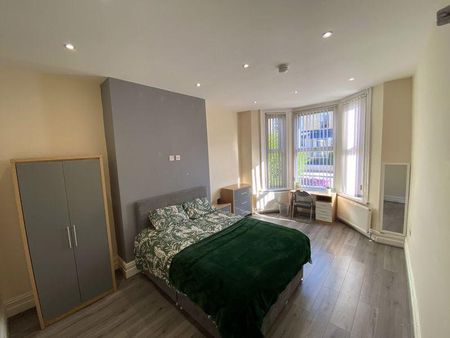 7 bedroom terraced house to rent - Photo 4