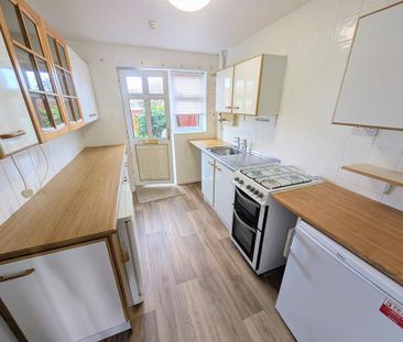 3 bedroom terraced house to rent - Photo 4