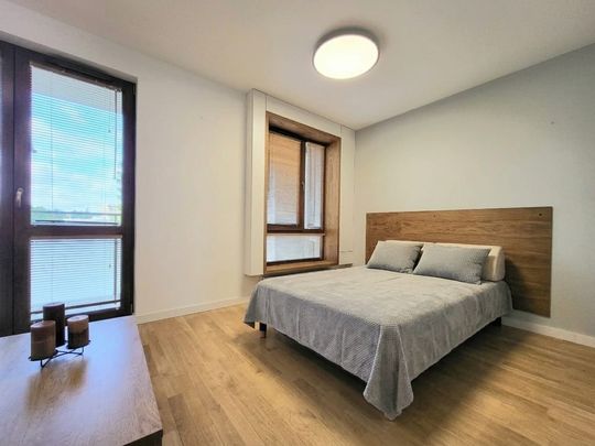 Świetnie urządzona kawalerka z komórką i garażem 34.18 m² - Photo 1