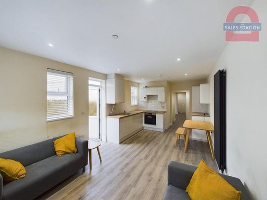 2 bedroom apartment to rent - Photo 1