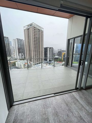 Unfurnished Premium 2-Bedroom, 2-Bathroom Apartment with 1 Car Park - Photo 4