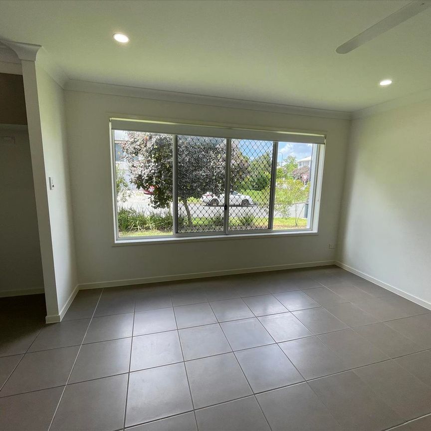 5 Altair Street, Coomera QLD 4209 - House For Rent | Domain - Photo 1