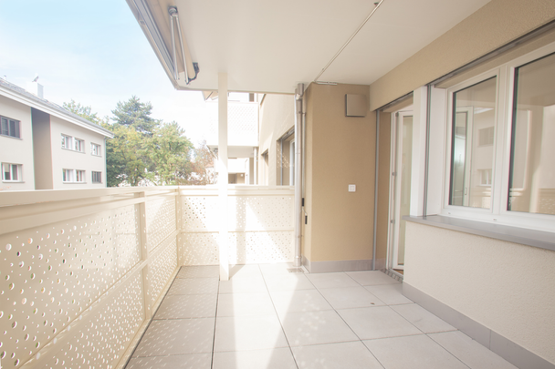 Sanierte 3.5 Zimmer-Wohnung mit Waschmaschine! - Photo 1