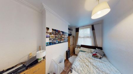 4 bedroom house to rent - Photo 3