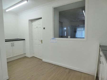 3 bedroom terraced house to rent - Photo 2