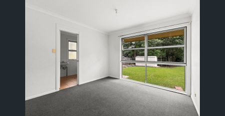 Charming 3-Bedroom Home on a Huge Block in Elimbah - Photo 3