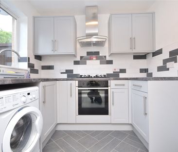 45, Sandstone Drive, Leeds, West Yorkshire, LS12 5SU - Photo 4