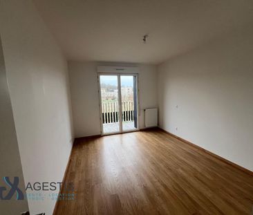 Location Appartement 2 pièces 46m² CORNEBARRIEU 31700 - Photo 3