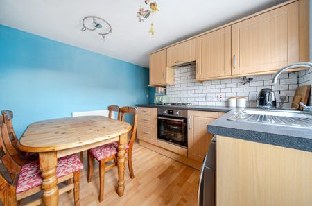 2 bedroom apartment to rent - Photo 5