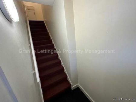 2 bedroom property to rent in Cheadle - Photo 2