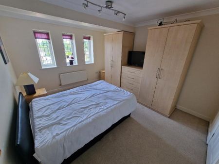 2 bedroom flat to rent - Photo 4