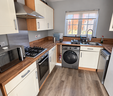 3 bedroom end of terrace house to rent - Photo 6