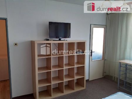Pronájem bytu 1+1 27 m² - Photo 2
