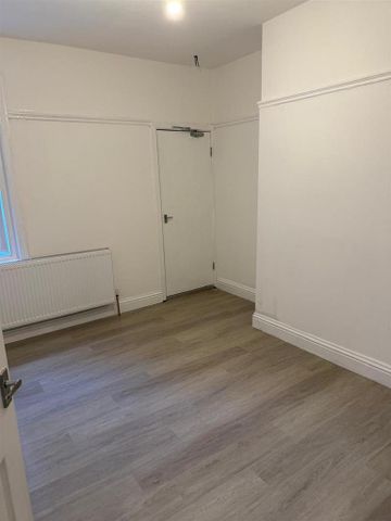 2 bedroom house share to rent - Photo 2