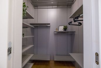 Piazza Carlo Caneva, Milan, Lombardy 20154