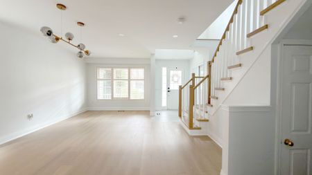 For Lease - 5617 Thorn Lane, Burlington, Ontario - Photo 5