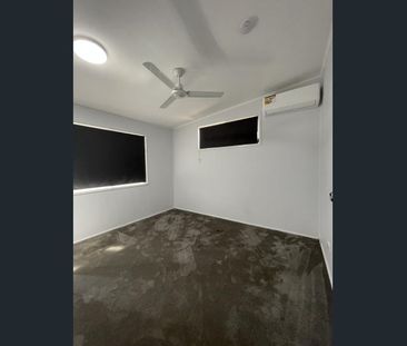 Renovated 3 Bedroom Home ! - Photo 5