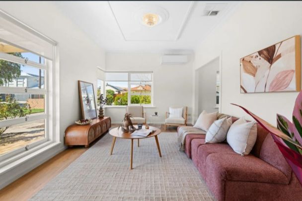 Charming Three Bedroom House close to Glenelg - Photo 1