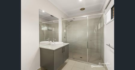 HUGE FAMILY HOME CLOSE TO SCHOOLS AND PARKS - YARRABILBA - Photo 3