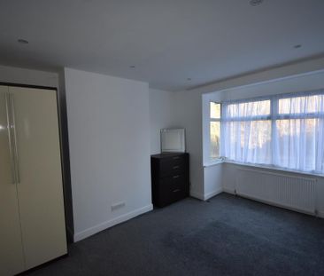 3 bedroom semi-detached house to rent - Photo 6