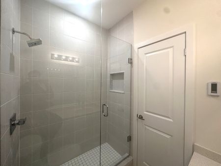 For Lease - 15 Mariner`s Pier Way, Orillia, Ontario - Photo 2