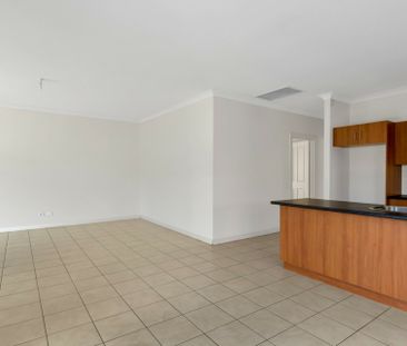 14a Chifley Street, HOPE VALLEY - Photo 2