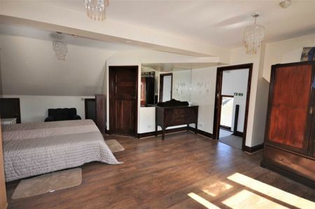 Whitchurch Lane, HA8, London - Photo 3