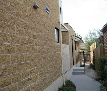 6/1407 Dandenong Road, Malvern East VIC 3145 - Apartment For Rent |... - Photo 5