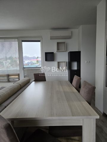 Prenájom 2i byt Nitra Matičná ulica - balkón, parkovacie miesto, kobka ID 638-212-MIG - Photo 3