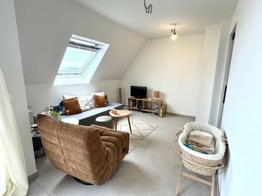 Appartement te huur - foto 1