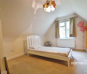 Uxbridge Road, Uxbridge, UB10 - Photo 6
